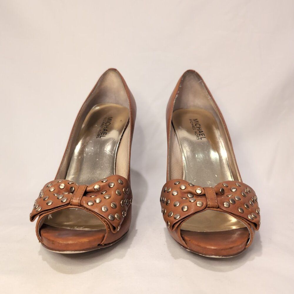 MICHAEL Michael Kors Meredith Studded Bow Pump - Picture 6 of 9